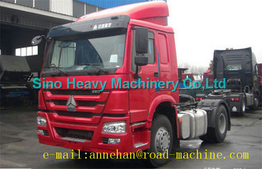 ISO CCC SINOTRUK 4 × 4 ALL LHD الدفع بالعجلات HOWO شاحنة جرار السحب 20-70T EUROII / III أو RHD 260-420HP