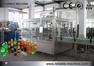 الغازية شرب زجاجة الحيوانات الأليفة خط إنتاج تعبئة SS304 عملية سهلة