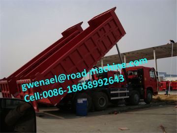 HOWO 8x4 شاحنة قلابة ثقيلة 50 طن شاحنة قلابة 10 عجلة شاحنة قلابة الرمل HYVA نظام الرفع الهيدروليكي